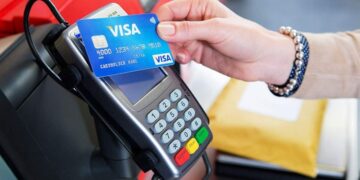 Visa 全球支付網絡串接 USDC！未來或「支援 Circle 發行」信用卡