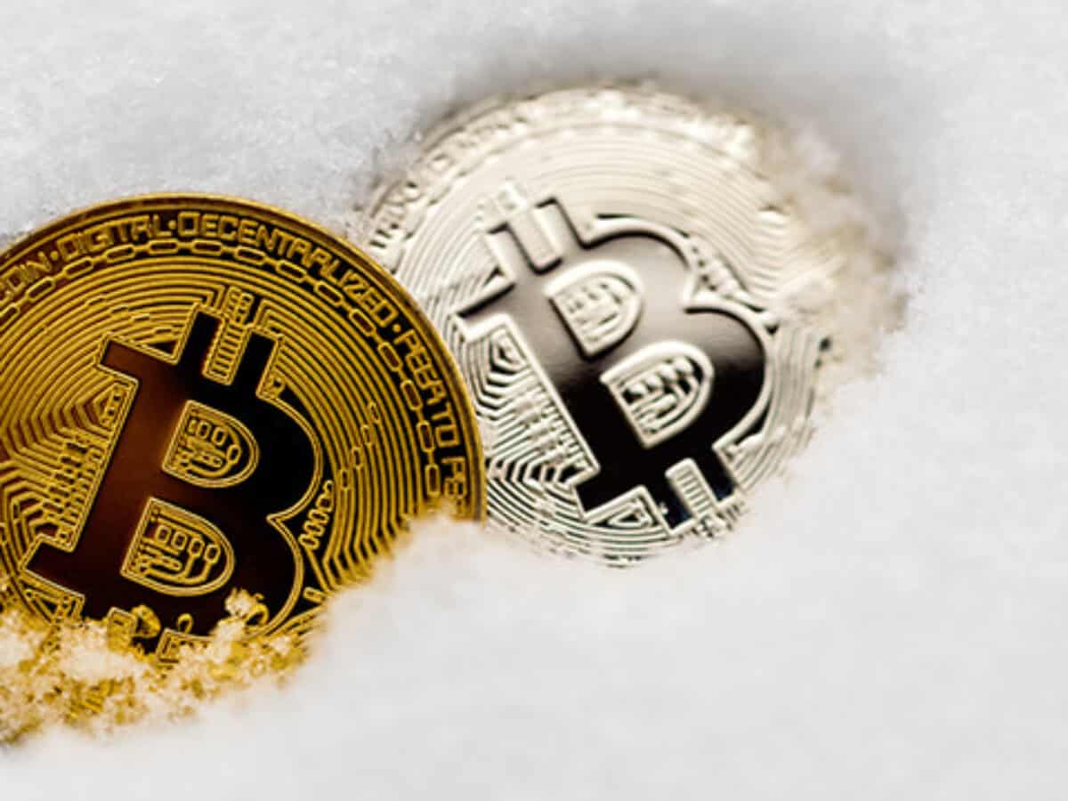 聖誕行情告吹！比特幣、以太幣 ETF 失血，分析師：來年走勢看節後