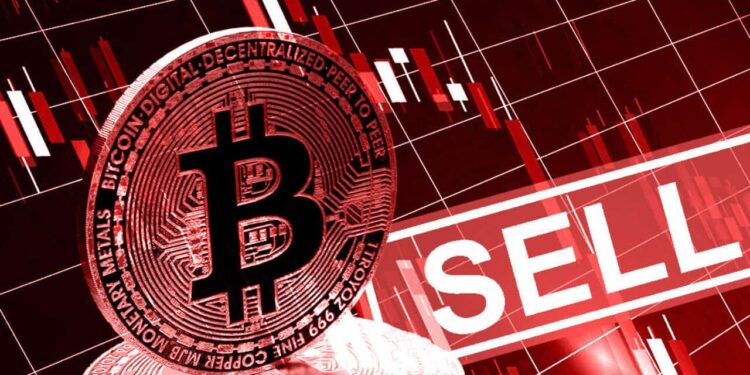 比特幣驚現「最終輪投降」？數據：持幣者大虧「認賠殺出」