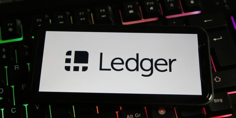 冷錢包怎麼挑？三款 Ledger 、 Trezor 、 CoolWallet 及「冷」知識一次掌握