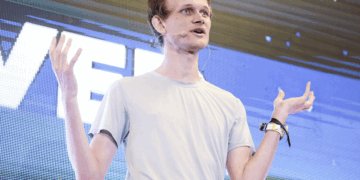 「V 神」推特遭盜用、宣傳假空投！一小時騙走 69 萬美元