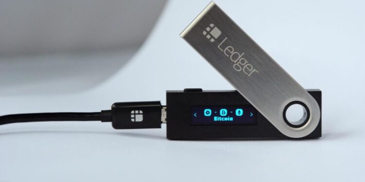 不顧社群質疑聲浪!Ledger 堅持推出私鑰恢復服務「Ledger Recover」