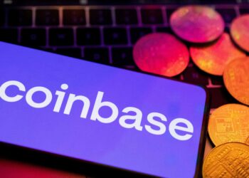 Coinbase 官網、 APP「大當機」2 小時！比特幣跳水急跌失守 6.2 萬美元