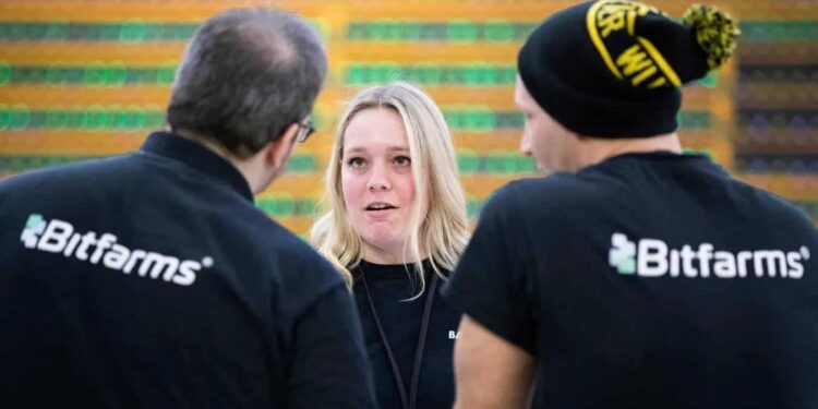 Bitfarms 祭「毒丸」抵抗 Riot 收購威脅,減半後礦商或面臨整合潮