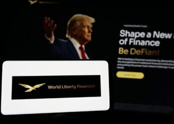 川普 DeFi 項目大手筆狂買以太幣！次子預告「WLFI 明天有大動作」