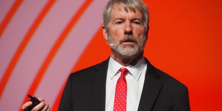 Strategy 從高點回檔暴跌逾 55%!是否會被迫賣出手上大量比特幣?