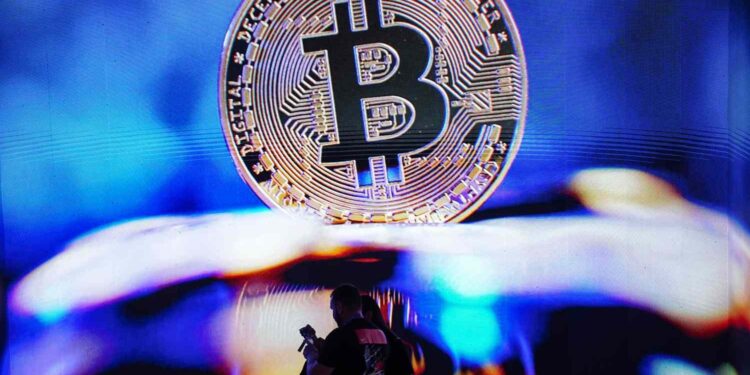 牛市續航力十足！21Shares 報告：比特幣年底挑戰 13 萬美元