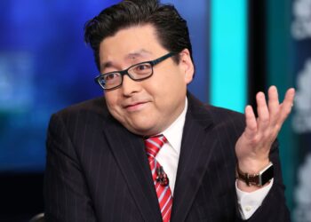以太幣將重演「比特幣超級行情」？「華爾街神算子」Tom Lee 喊多遭質疑