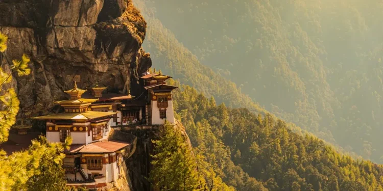 「國家級區塊鏈戰略」再進化:不丹推出黃金支持代幣「TER」