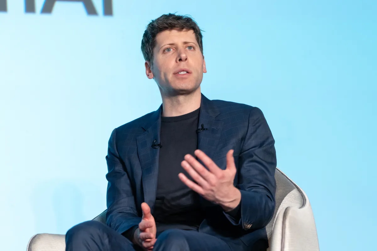 Sam Altman 再出招！World App 重磅升級：整合加密幣支付、加密聊天功能
