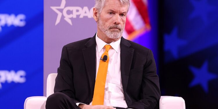 比特幣大戶轉攻為守!Strategy 設立「14 億美元現金儲備」、大砍全年財測