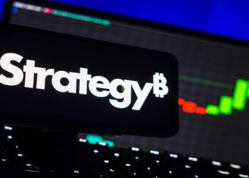 去年 7 月以來最大手筆！Strategy 再砸 12 億美元掃進 1.3 萬枚比特幣
