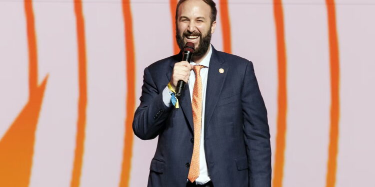 比特幣大咖的鐮刀:股價暴跌 99% 後反向收購,$NAKA 是如何收割散戶的?