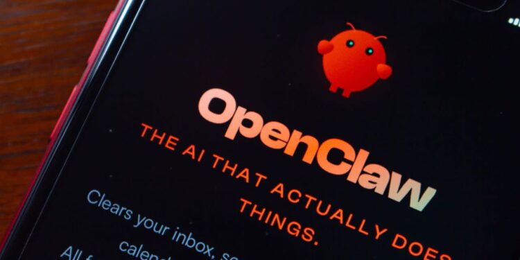 拆解 OpenClaw 致富迷局：全民「養龍蝦」，別人如何賺錢？