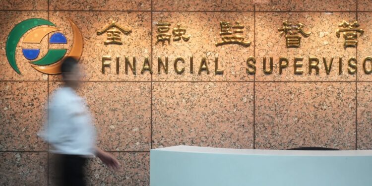 複委託買賣比特幣 ETF 開放散戶？金管會鬆口：待評估