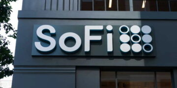 看準「又快又便宜」優勢！SoFi 穩定幣「SoFiUSD」進駐 Solana