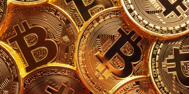 比特幣主導率重返 58%！大哥續強壓制小幣，「競爭幣旺季」還要再等等？