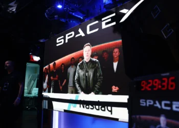 上兆美元鐘聲為馬斯克敲響，加密用戶搶籌 SpaceX 夢碎