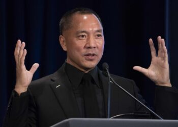 吸金逾 10 億美元！郭文貴發行「喜幣」涉詐、遭美判刑 30 年