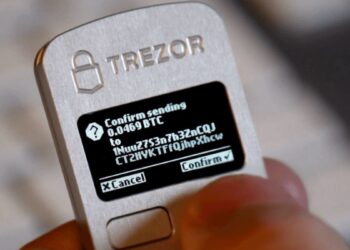 物流商遭駭連累！冷錢包 Trezor 全球 1.4 萬名用戶個資全外洩