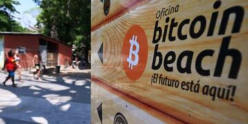 薩爾瓦多比特幣海灘退燒！餐廳整月僅收 1 筆 BTC，民間回歸傳統刷卡